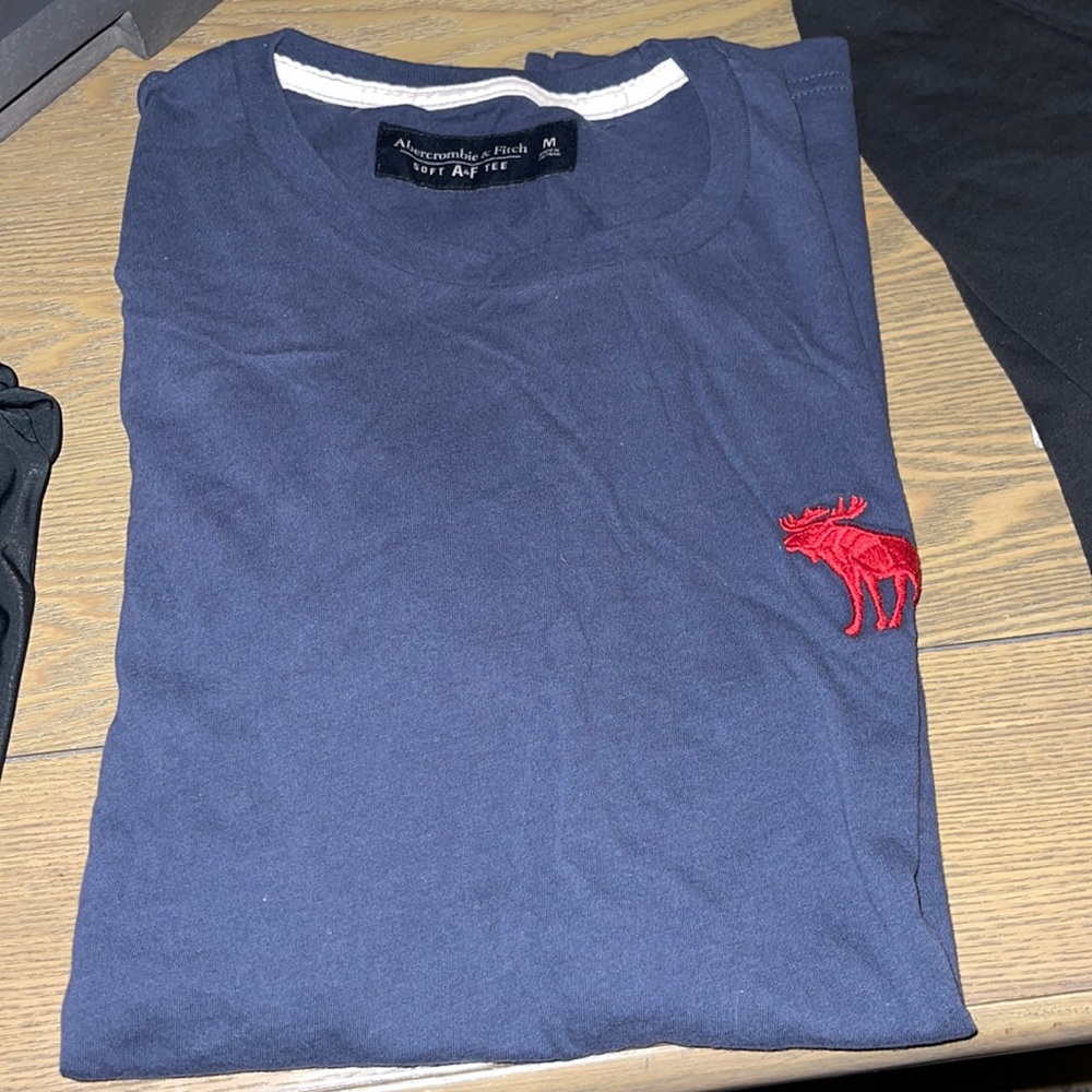 3 Abercrombie Mens Soft tees
